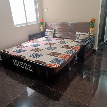 Ruqaiyah Manzil Hotel Хидерабад Екстериор снимка
